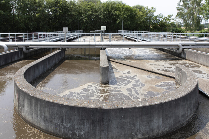 Mikro-organismien syöttö ilmastusaltaaseen hapen avulla.