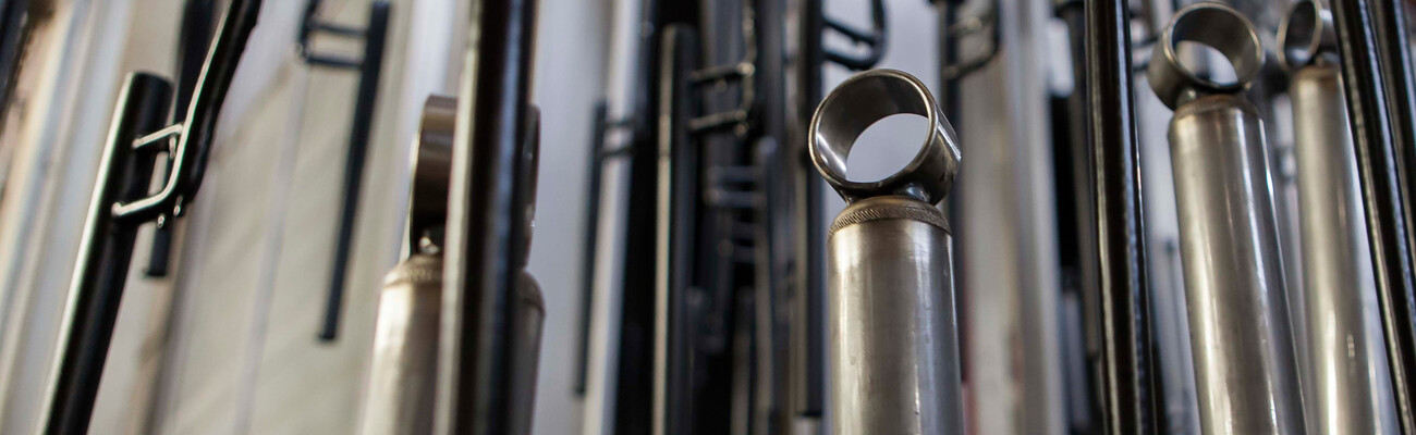 ZF Friedrichshafen: iskunvaimentajien aihioita