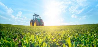 KAESER KOMPRESSORIEN paineilmakompressorit käytössä maataloudessa – vankat ratkaisut kaikkiin maatalouden käyttökohteisiin ja koneenkäyttöön.